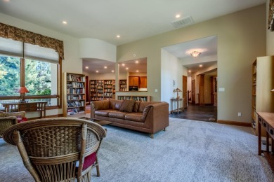 EXPERIENCE LUXURY LIVING ON THE GOLF COURSE in the highly on Rogue Valley Country Club in Oregon - for sale on GolfHomes.com, golf home, golf lot