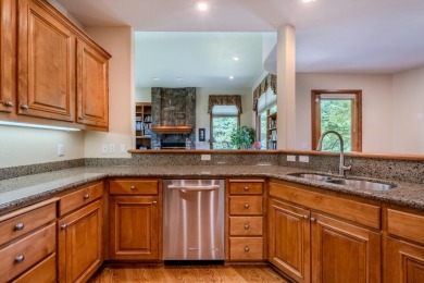 EXPERIENCE LUXURY LIVING ON THE GOLF COURSE in the highly on Rogue Valley Country Club in Oregon - for sale on GolfHomes.com, golf home, golf lot