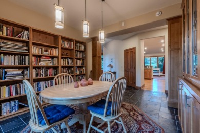 EXPERIENCE LUXURY LIVING ON THE GOLF COURSE in the highly on Rogue Valley Country Club in Oregon - for sale on GolfHomes.com, golf home, golf lot