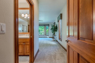 EXPERIENCE LUXURY LIVING ON THE GOLF COURSE in the highly on Rogue Valley Country Club in Oregon - for sale on GolfHomes.com, golf home, golf lot