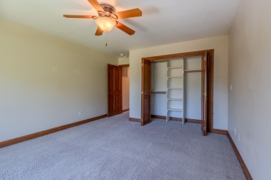 EXPERIENCE LUXURY LIVING ON THE GOLF COURSE in the highly on Rogue Valley Country Club in Oregon - for sale on GolfHomes.com, golf home, golf lot