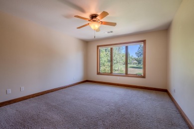 EXPERIENCE LUXURY LIVING ON THE GOLF COURSE in the highly on Rogue Valley Country Club in Oregon - for sale on GolfHomes.com, golf home, golf lot