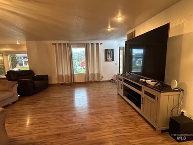 Gorgeous 4-bedroom, 3-bath home perfectly positioned on Lewiston on Lewiston Golf and Country Club in Idaho - for sale on GolfHomes.com, golf home, golf lot