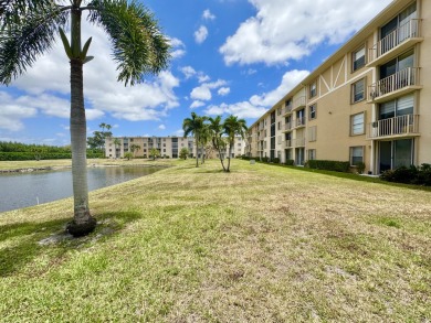 Lovely first-floor 2 bed 2 bath well appointed condo in the on Marina Lakes Golf Course in Florida - for sale on GolfHomes.com, golf home, golf lot