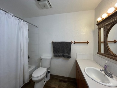 Gorgeous 4-bedroom, 3-bath home perfectly positioned on Lewiston on Lewiston Golf and Country Club in Idaho - for sale on GolfHomes.com, golf home, golf lot