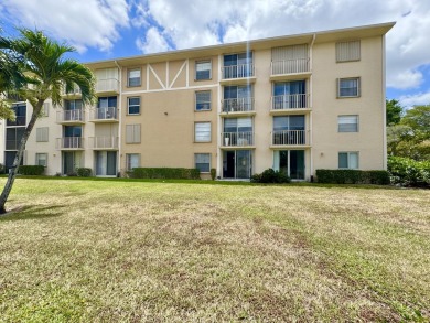 Lovely first-floor 2 bed 2 bath well appointed condo in the on Marina Lakes Golf Course in Florida - for sale on GolfHomes.com, golf home, golf lot