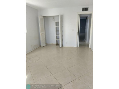 Enjoy the convenience of owning a FIRST FLOOR, CORNER unit that on Kings Point Golf -Flanders Way in Florida - for sale on GolfHomes.com, golf home, golf lot