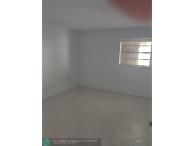 Enjoy the convenience of owning a FIRST FLOOR, CORNER unit that on Kings Point Golf -Flanders Way in Florida - for sale on GolfHomes.com, golf home, golf lot