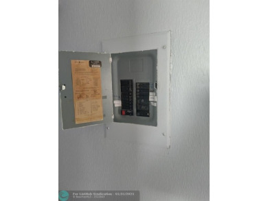Enjoy the convenience of owning a FIRST FLOOR, CORNER unit that on Kings Point Golf -Flanders Way in Florida - for sale on GolfHomes.com, golf home, golf lot