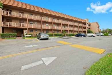 Welcome to this bright and spacious 1-bedroom, 1.5-bathroom on Sunrise Lakes Phase III in Florida - for sale on GolfHomes.com, golf home, golf lot