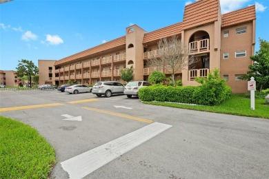 Welcome to this bright and spacious 1-bedroom, 1.5-bathroom on Sunrise Lakes Phase III in Florida - for sale on GolfHomes.com, golf home, golf lot