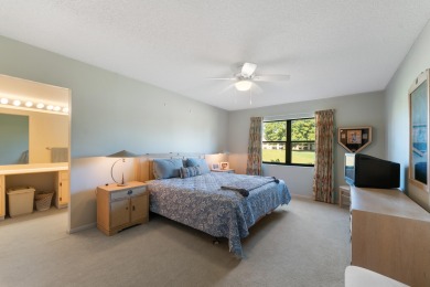 :Welcome to the beautiful condominium community of Waterbend on Jonathans Landing Golf Club in Florida - for sale on GolfHomes.com, golf home, golf lot
