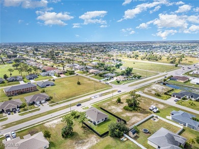 Buyer Bonus: $10,000 Toward Your Closing Costs! Welcome to your on Palmetto-Pine Country Club in Florida - for sale on GolfHomes.com, golf home, golf lot