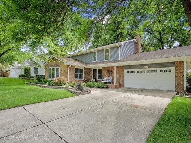 COMPLETELY REMODELED & Beautifully Designed - EVERYTHING has on Cantigny Golf and Tennis Club in Illinois - for sale on GolfHomes.com, golf home, golf lot