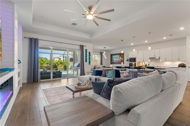 LUXURY MANOR HOME IN HERITAGE LANDING W/**GOLF MEMBERSHIP** - on Heritage Landing Golf  in Florida - for sale on GolfHomes.com, golf home, golf lot