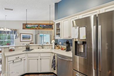 Eagle Harbor home looking for it's new family! Charming on Eagle Harbor Golf Club in Florida - for sale on GolfHomes.com, golf home, golf lot