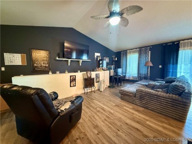 Discover the perfect blend of space, comfort, and privacy in on Oak Hills Country Club in Missouri - for sale on GolfHomes.com, golf home, golf lot