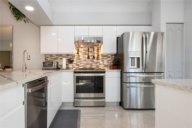 Looking for a home with a *WOW* factor, this is it.  Prepared to on Heritage Oaks Golf and Country Club in Florida - for sale on GolfHomes.com, golf home, golf lot