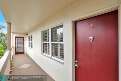 DRASTIC PRICE REDUCTION FOR QUICK SALE! STEP INTO TRANQUIL on Wynmoor Golf Course in Florida - for sale on GolfHomes.com, golf home, golf lot