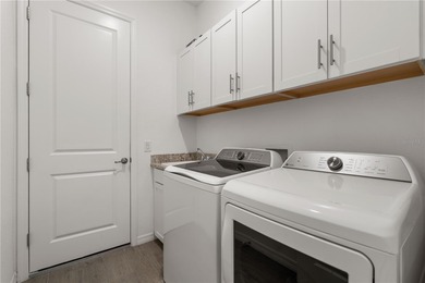 LUXURY MANOR HOME IN HERITAGE LANDING W/**GOLF MEMBERSHIP** - on Heritage Landing Golf  in Florida - for sale on GolfHomes.com, golf home, golf lot