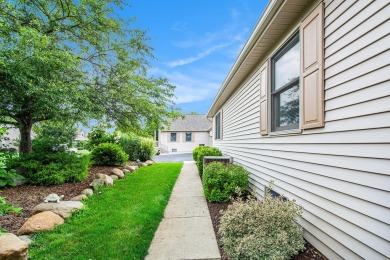 Beautiful condo. In Summit Twp. at 'The Fairways', near the on Country Club of Jackson in Michigan - for sale on GolfHomes.com, golf home, golf lot