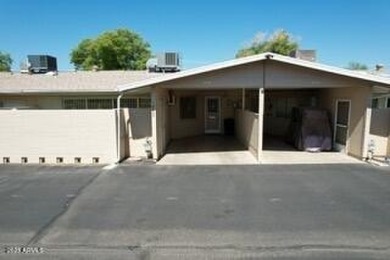 Charming 2-Bedroom Patio Home in the Heart of Sun City!
Welcome on Sun City Lakes West and East in Arizona - for sale on GolfHomes.com, golf home, golf lot