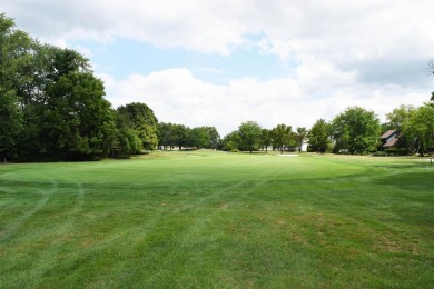 Charming Condo with Golf Course Views at Little Turtle. 3 on Little Turtle Golf Club in Ohio - for sale on GolfHomes.com, golf home, golf lot