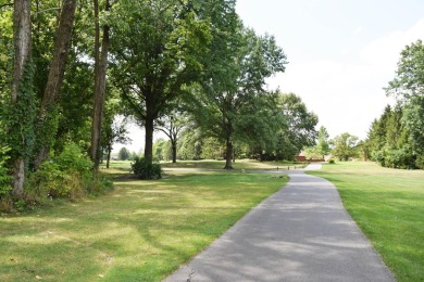 Charming Condo with Golf Course Views at Little Turtle. 3 on Little Turtle Golf Club in Ohio - for sale on GolfHomes.com, golf home, golf lot