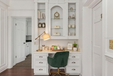 One or more photo(s) has been virtually staged. Welcome to on Gainesville Golf and Country Club in Florida - for sale on GolfHomes.com, golf home, golf lot