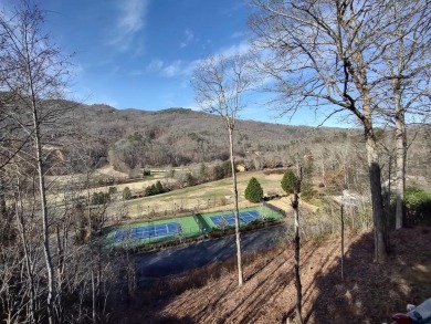 Classic in the Smoky Mountain Country Club!  This gated golf on Smoky Mountain Country Club in North Carolina - for sale on GolfHomes.com, golf home, golf lot