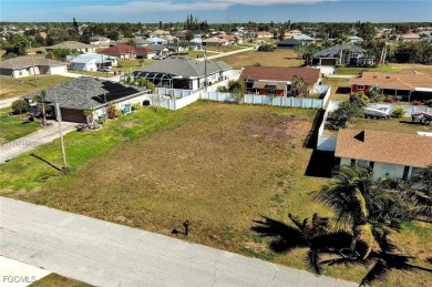 Exclusively presented by Sunland Real Estate: Prime 0.25-acre on Del Tura Golf and Country Club in Florida - for sale on GolfHomes.com, golf home, golf lot