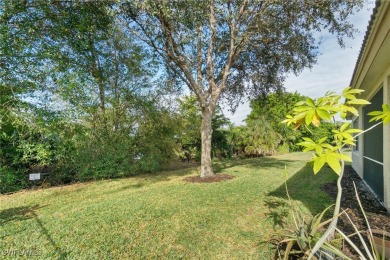 PRICED TO SELL! PLUS, BUYER INCENTIVE - 1-YEAR HOME WARRANTY on Heritage Palms Golf and Country Club in Florida - for sale on GolfHomes.com, golf home, golf lot