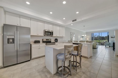 Welcome to effortless Florida living in this beautifully on Lakewood National Golf Club in Florida - for sale on GolfHomes.com, golf home, golf lot