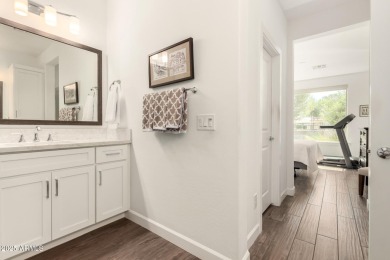 This 2-bedroom residence features plenty of space for on Encanterra Country Club in Arizona - for sale on GolfHomes.com, golf home, golf lot