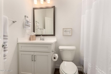 This 2-bedroom residence features plenty of space for on Encanterra Country Club in Arizona - for sale on GolfHomes.com, golf home, golf lot