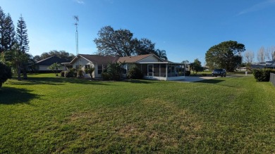 ++ GORGEOUS, SPACIOUS, GREAT LOCATION ++ Beautiful, large home on Spring Lake Golf Resort in Florida - for sale on GolfHomes.com, golf home, golf lot