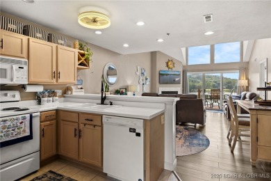 Complete package with this stylish 3-bed, 2-bath loft condo at on Lake Valley Country Club in Missouri - for sale on GolfHomes.com, golf home, golf lot