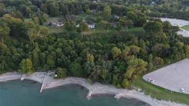 One floor living at its finest! This sprawling custom home on Lake Shore Country Club in Pennsylvania - for sale on GolfHomes.com, golf home, golf lot