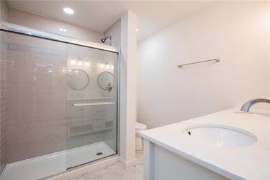 Charming remodeled home in beautiful Bella Vista--perfect for on Bella Vista - Metfield Golf Complex and Country Club in Arkansas - for sale on GolfHomes.com, golf home, golf lot