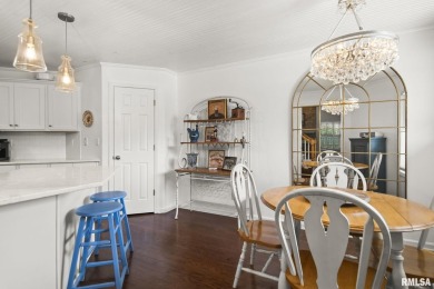 Beautifully updated condo in Panther Creek Golf Course Community on Panther Creek Country Club in Illinois - for sale on GolfHomes.com, golf home, golf lot