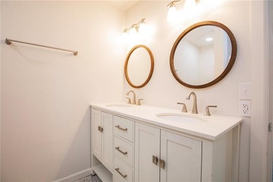 Charming remodeled home in beautiful Bella Vista--perfect for on Bella Vista - Metfield Golf Complex and Country Club in Arkansas - for sale on GolfHomes.com, golf home, golf lot