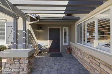 Beautifully Remodeled home in The Cottages at Prescott Lakes on Prescott Lakes Golf and Country Club in Arizona - for sale on GolfHomes.com, golf home, golf lot