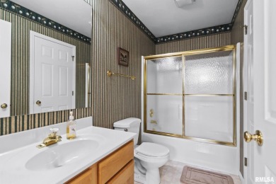 Beautifully updated condo in Panther Creek Golf Course Community on Panther Creek Country Club in Illinois - for sale on GolfHomes.com, golf home, golf lot