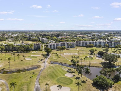 Light, bright, completely & professionally renovated 2-bed on Poinciana Golf Club in Florida - for sale on GolfHomes.com, golf home, golf lot