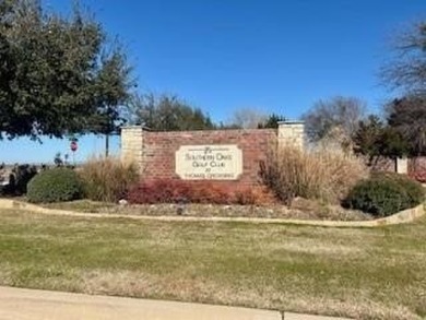 Great custom lot on quiet cul-de-sac street, by creek and golf on Southern Oaks Golf Club in Texas - for sale on GolfHomes.com, golf home, golf lot