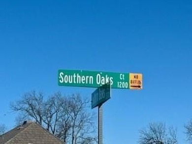 Great custom lot on quiet cul-de-sac street, by creek and golf on Southern Oaks Golf Club in Texas - for sale on GolfHomes.com, golf home, golf lot