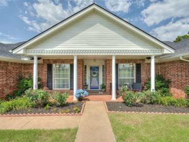 Beautiful Golf Course Home in Cedar Valley: 3 Bed + 2.5 Baths + on Cedar Valley Golf Club in Oklahoma - for sale on GolfHomes.com, golf home, golf lot