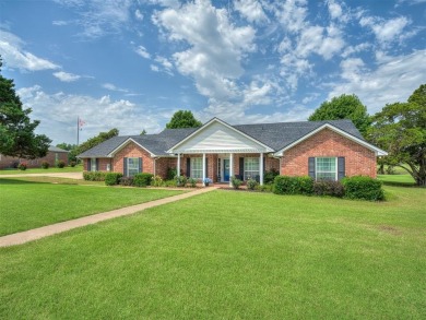 Beautiful Golf Course Home in Cedar Valley: 3 Bed + 2.5 Baths + on Cedar Valley Golf Club in Oklahoma - for sale on GolfHomes.com, golf home, golf lot