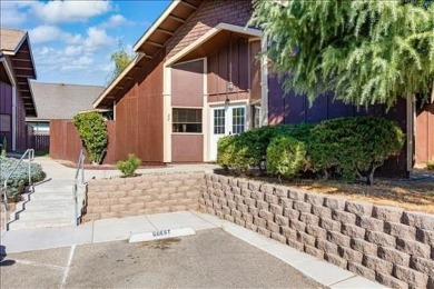 Cozy Condo Retreat! Welcome to this delightful 3BD / 2BA on Oak Tree Country Club in California - for sale on GolfHomes.com, golf home, golf lot