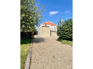 You will see the pride of ownership on this move in ready on Purple Sage Golf Course in Idaho - for sale on GolfHomes.com, golf home, golf lot